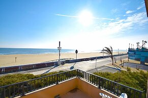 Ocean Hideaway 111 2 Bedroom Condo by RedAwning