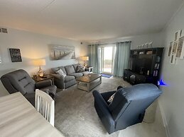 Ocean Hideaway 111 2 Bedroom Condo by RedAwning