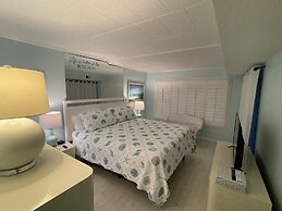 Ocean Hideaway 111 2 Bedroom Condo by RedAwning