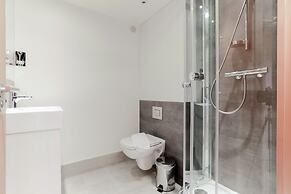 Monument by Excel Apartments