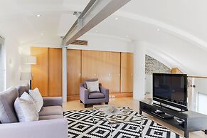 Monument by Excel Apartments