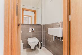 Monument by Excel Apartments