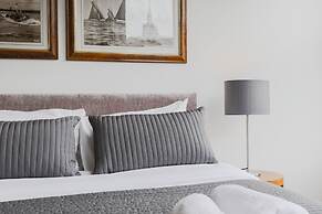 Monument by Excel Apartments