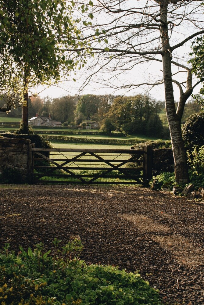 Courtyard Cottage