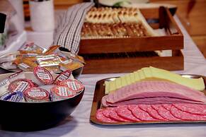 Blue Hotel Fagrilundur - On The Golden Circle