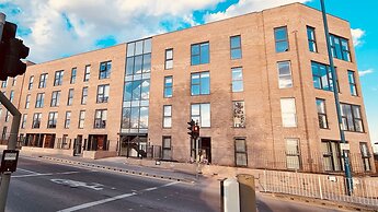 Sabooking Salford