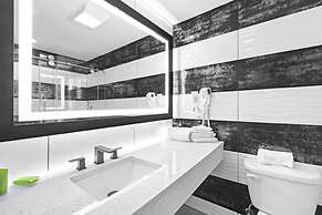 Hotel Pergola JFK Airport