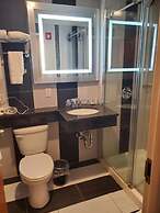 Umbrella Hotel Brooklyn