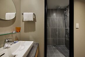 Oakwood Hotel Oike Kyoto