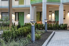 Sky Hotel Apartments Valla Berså