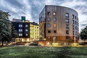 Sky Hotel Apartments Valla Berså