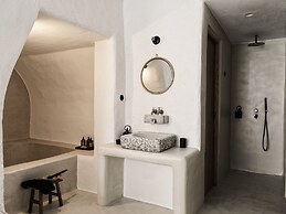 Nomad Mykonos - Small Luxury Hotels of the World