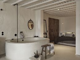 Nomad Mykonos - Small Luxury Hotels of the World