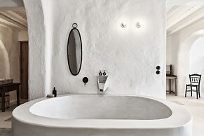 Nomad Mykonos - Small Luxury Hotels of the World