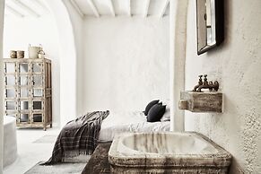 Nomad Mykonos - Small Luxury Hotels of the World