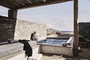 Nomad Mykonos - Small Luxury Hotels of the World