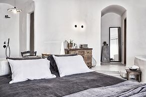 Nomad Mykonos - Small Luxury Hotels of the World