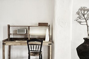 Nomad Mykonos - Small Luxury Hotels of the World