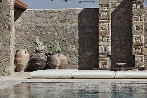 Nomad Mykonos - Small Luxury Hotels of the World