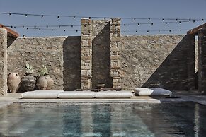 Nomad Mykonos - Small Luxury Hotels of the World