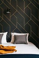 Parkland Apartment - LoftAffair