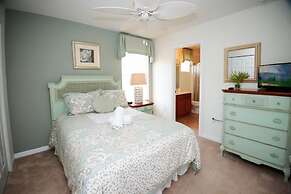 301 Las Fuentes Drive 6 Bedroom Home by RedAwning