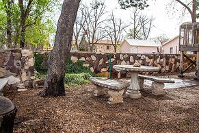 Langridge Lodge Studio Residence by RedAwning