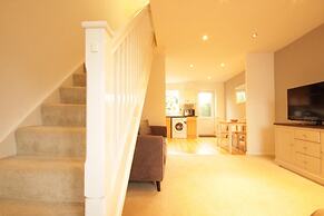 Fantastic 2-bed House in Hull. Garden, Sky tv