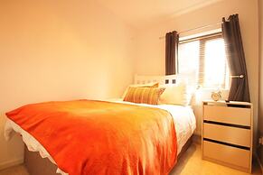 Fantastic 2-bed House in Hull. Garden, Sky tv