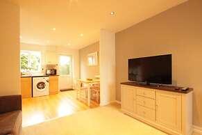 Fantastic 2-bed House in Hull. Garden, Sky tv