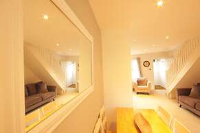 Fantastic 2-bed House in Hull. Garden, Sky tv