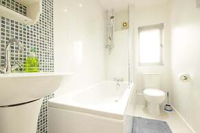 Fantastic 2-bed House in Hull. Garden, Sky tv