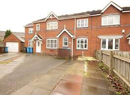 Fantastic 2-bed House in Hull. Garden, Sky tv