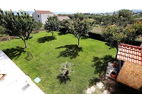 Luxury Secluded Villa w. Pool, Jacuzzi and Garden