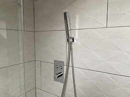 Comfortable Modern 1bed House 5 Mins From Centre