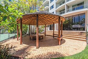 The Meriton on Main Beach