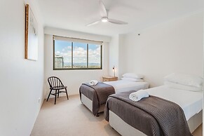 The Meriton on Main Beach