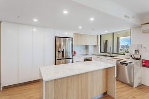 The Meriton on Main Beach