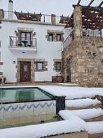 Minos Country Living Apartments