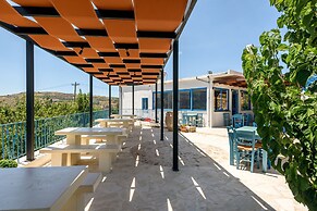 Minos Country Living Apartments