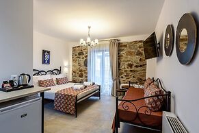 Minos Country Living Apartments