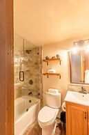 Cozy Aspen Grove 2 bed 2 bath by RedAwning Save 10% on 3 Nights, 15% o