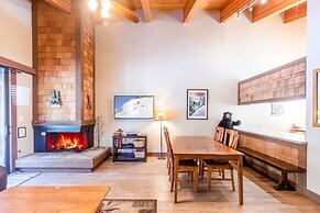 Cozy Aspen Grove 2 bed 2 bath by RedAwning Save 10% on 3 Nights, 15% o