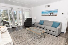 Sea Palm 1D is a 2 BR 1 Bath that is pet friendly and sleeps 6 by RedA