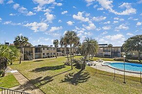 Sea Palm 1D is a 2 BR 1 Bath that is pet friendly and sleeps 6 by RedA