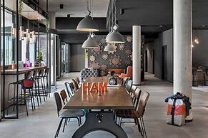 Moxy Hamburg Altona