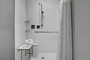 Courtyard by Marriott Manhattan Aggieville