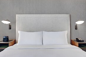 Courtyard by Marriott Manhattan Aggieville