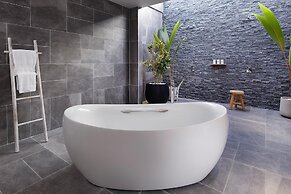 Le Meridien Maldives Resort & Spa