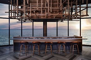 Le Meridien Maldives Resort & Spa